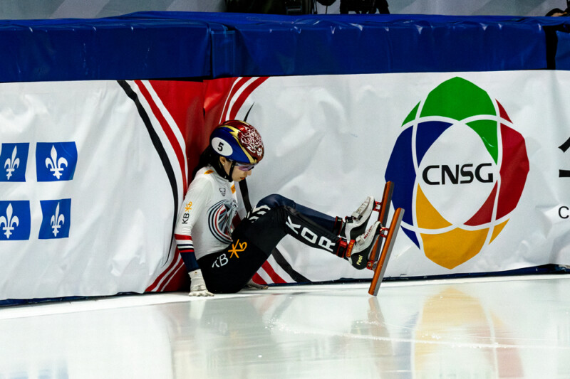 South Korea's Choi Min Jeong crashes out of the Women's 1500 meter final at the ISU Short Track World Tour at Montreal's Maurice Richard arena on October 12th, 2025. Photo: Kieron Yates.